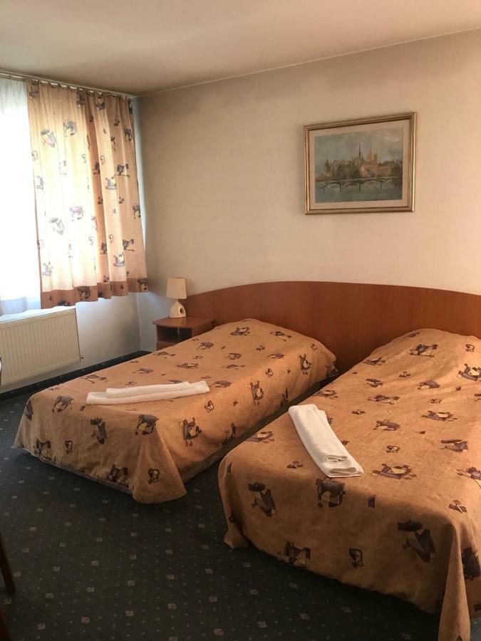 Family Hotel Odessa Sevlievo Exteriér fotografie